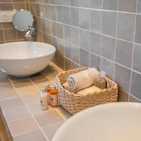 La Neptune Вилла Ла Круа-Вальме