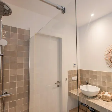 La Neptune Вилла Ла Круа-Вальме